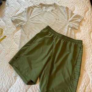 Men’s Under Armour outfit - size large